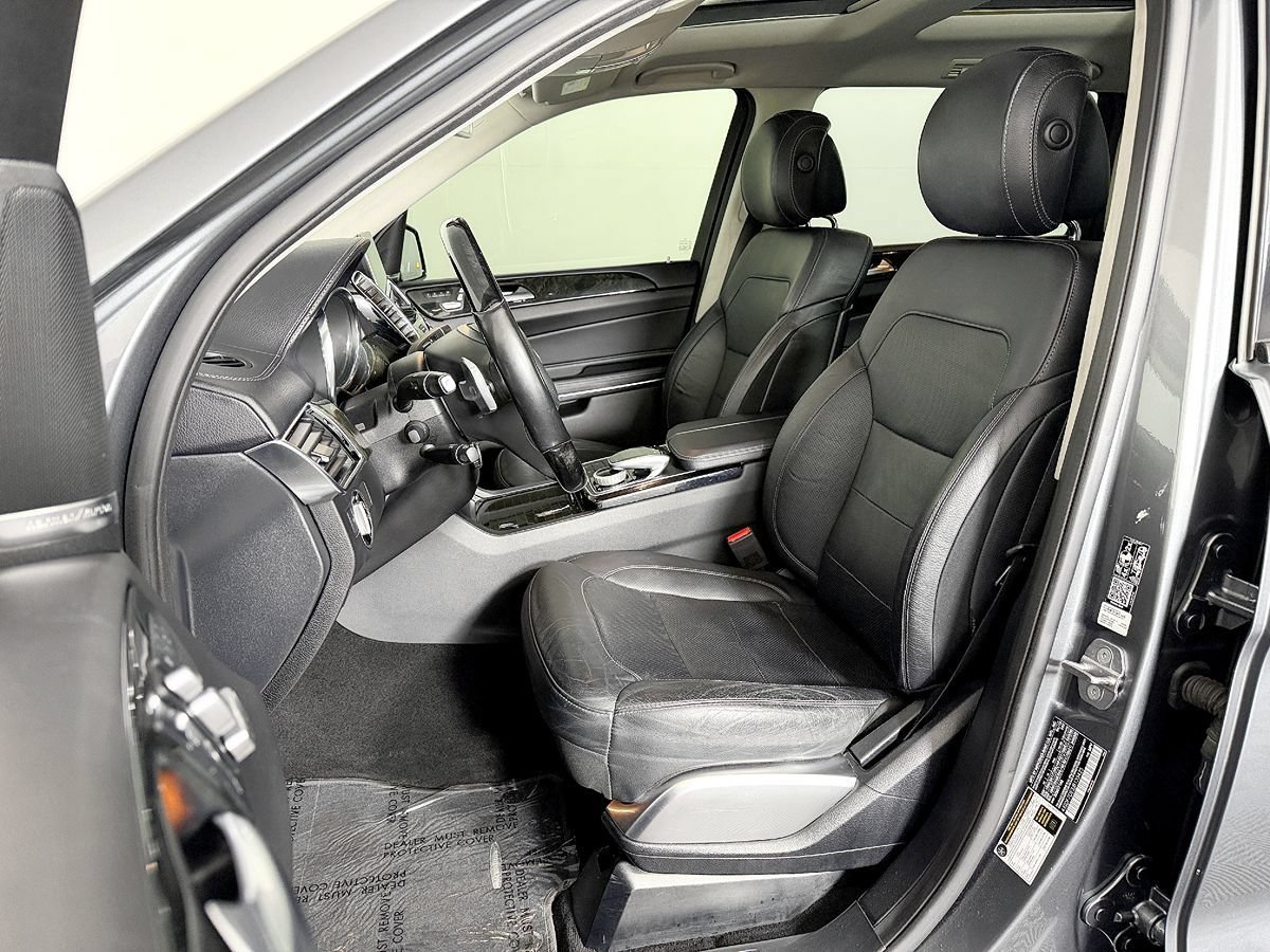 Used 2018 Mercedes-Benz GLS 550 4MATIC image 39
