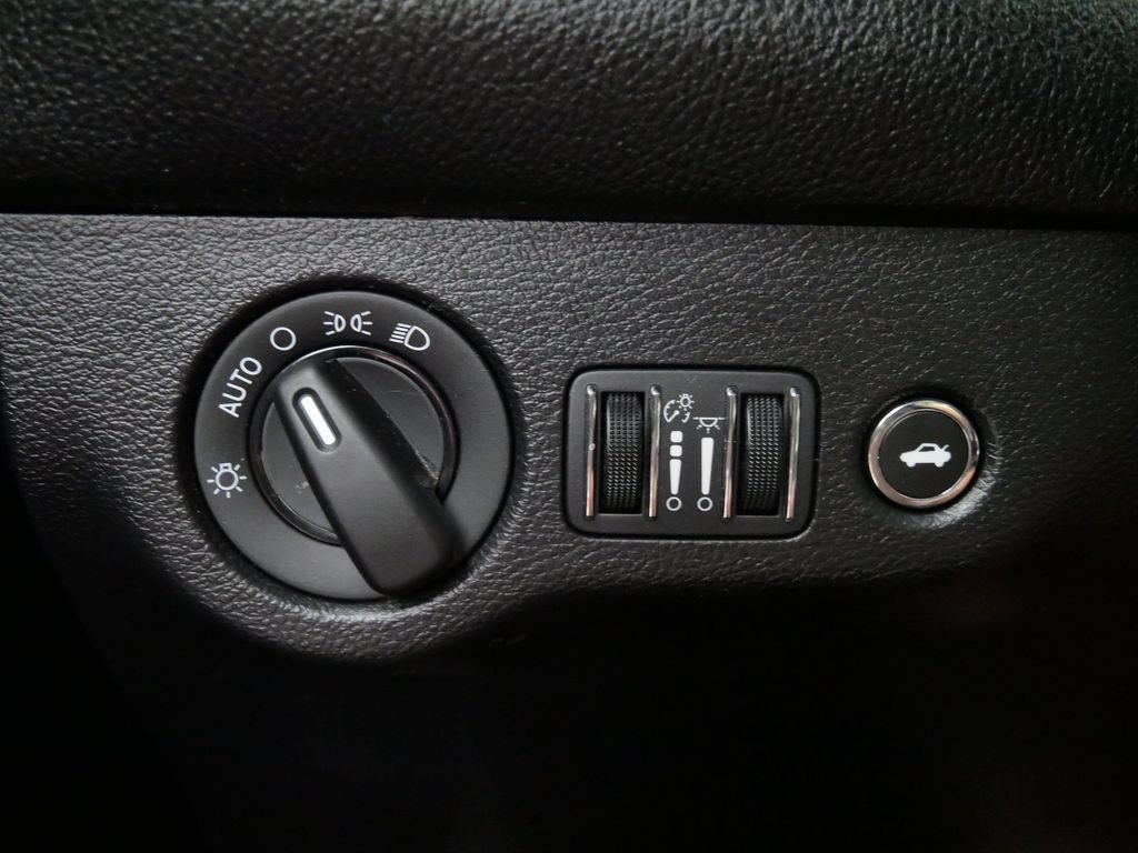 Used 2019 Dodge Challenger SRT Hellcat Redeye RWD image 22