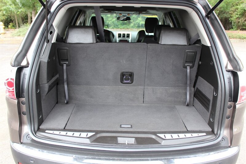 Used 2008 GMC Acadia SLT AWD/4WD image 16