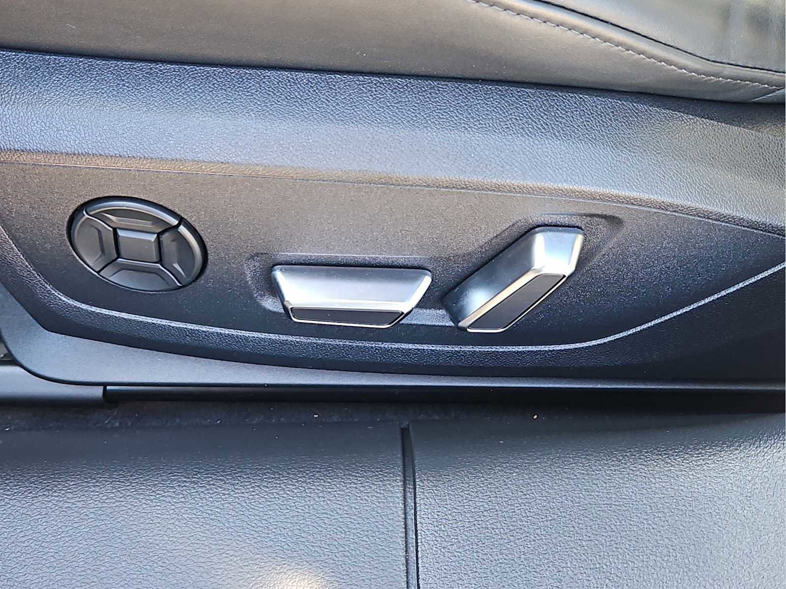 Certified 2021 Audi RS 6 w/ Carbon Optic Package image 15
