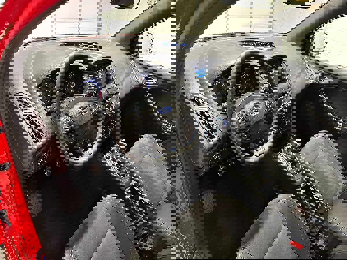 Used 2018 Ford Focus RS image 33