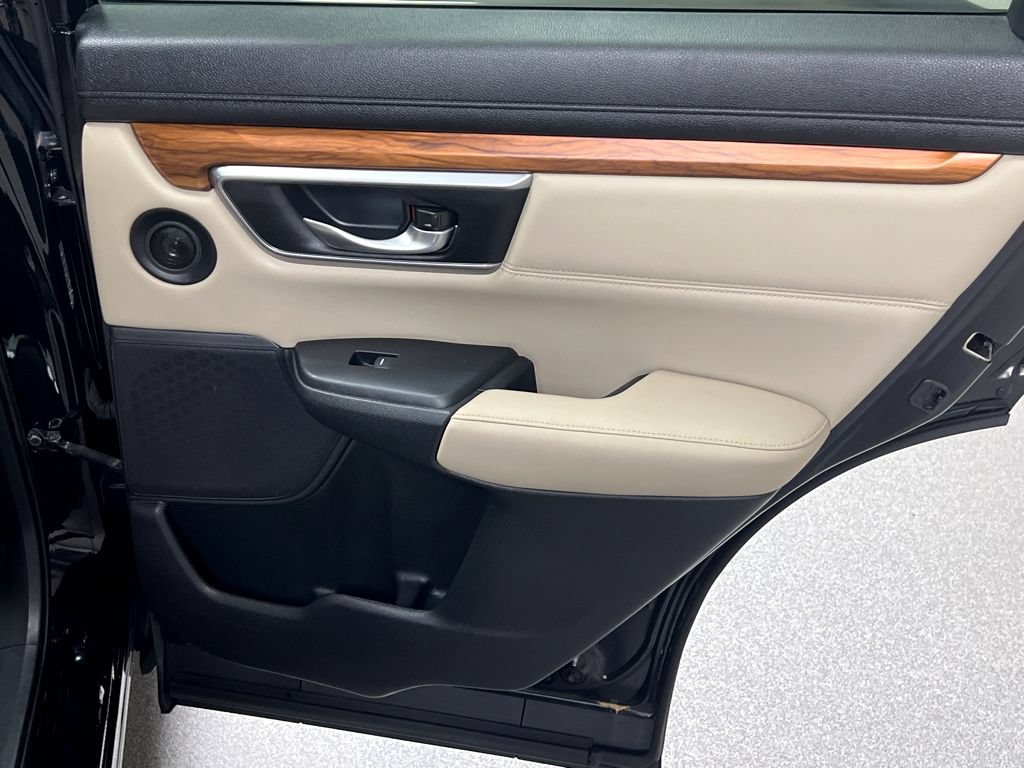 Used 2017 Honda CR-V Touring image 21