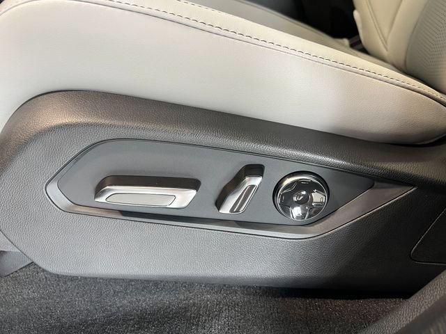 New 2026 Acura MDX w/ Technology Package AWD/4WD image 13