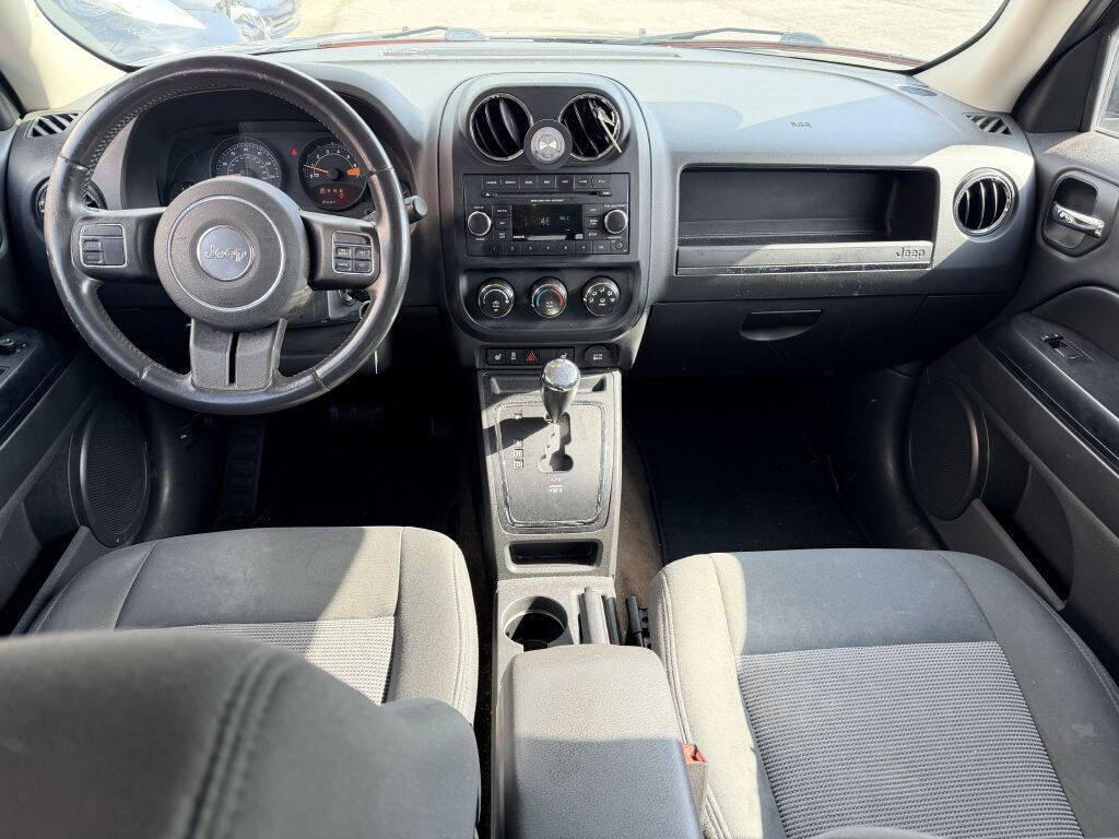 Used 2014 Jeep Patriot Latitude FWD image 6