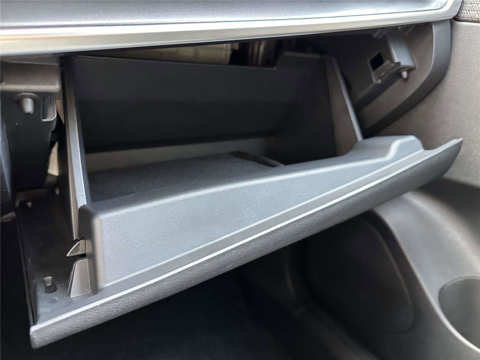 Certified 2022 Nissan Rogue SV image 28