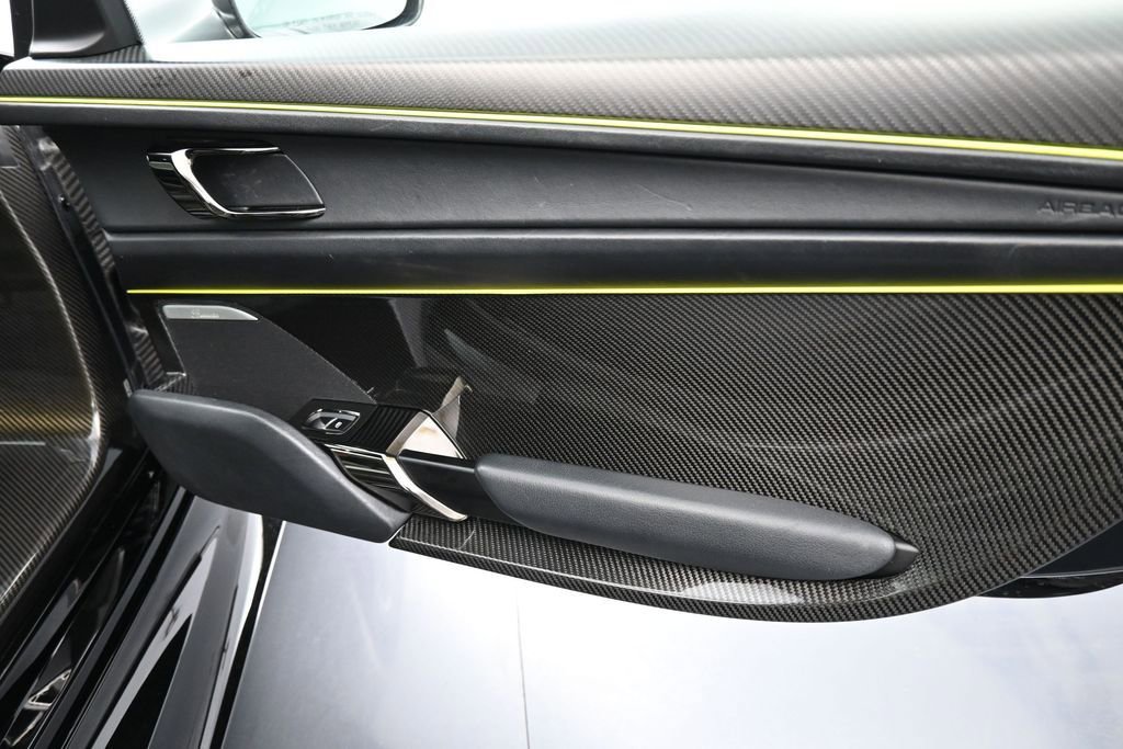 Used 2015 Porsche 918 Spyder AWD/4WD image 26