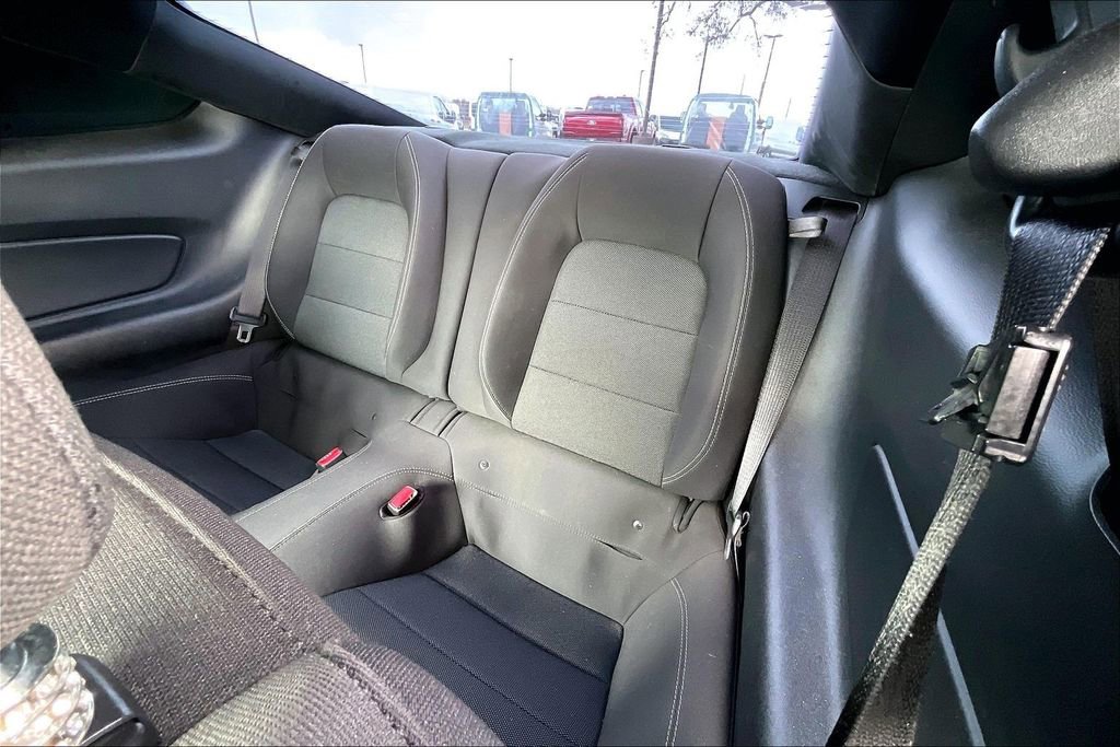 Used 2016 Ford Mustang Coupe image 12