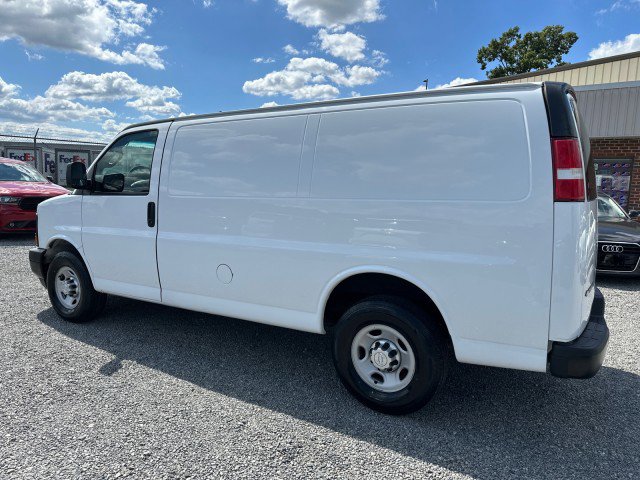 Used 2017 Chevrolet Express 2500 RWD image 13