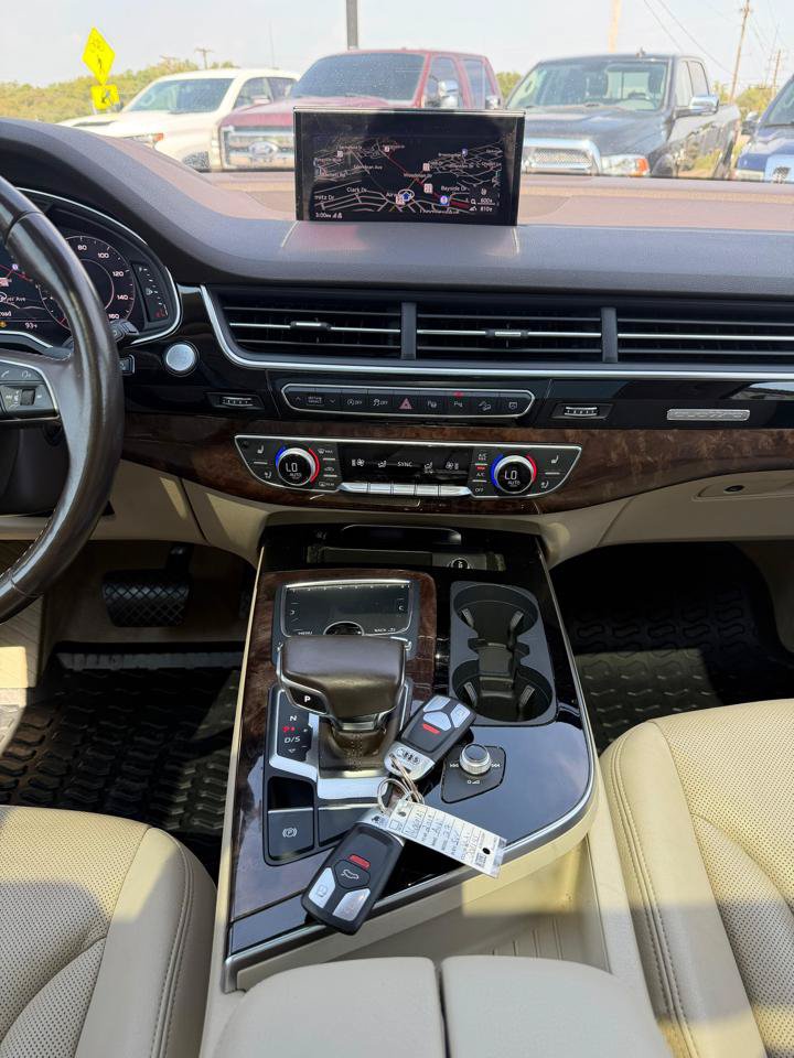 Used 2019 Audi Q7 3.0T Prestige w/ Prestige Package AWD/4WD image 11