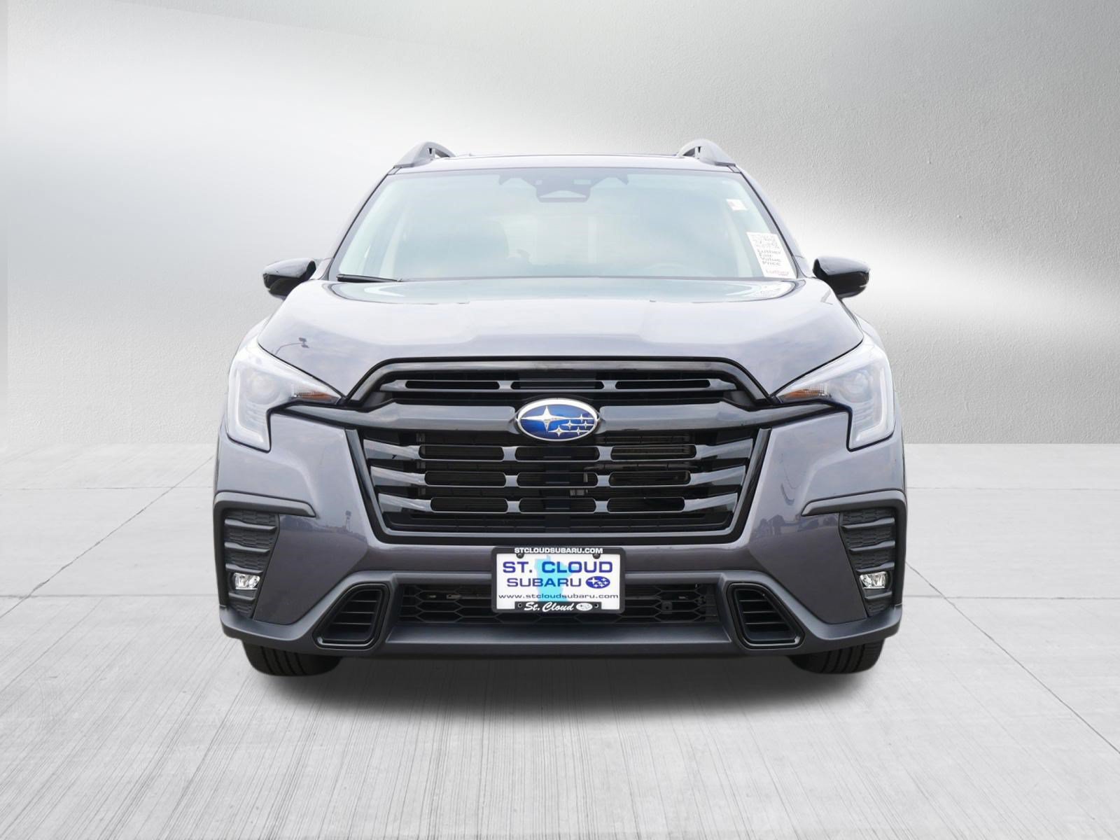 Used 2025 Subaru Ascent Onyx Edition w/ Onyx Package AWD/4WD image 2