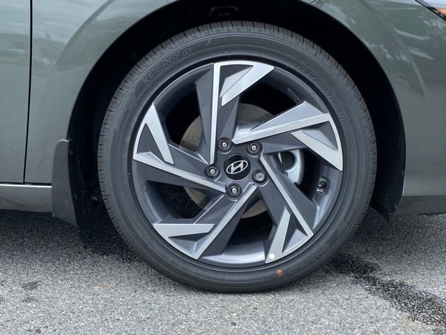 Certified 2025 Hyundai Elantra Limited image 38