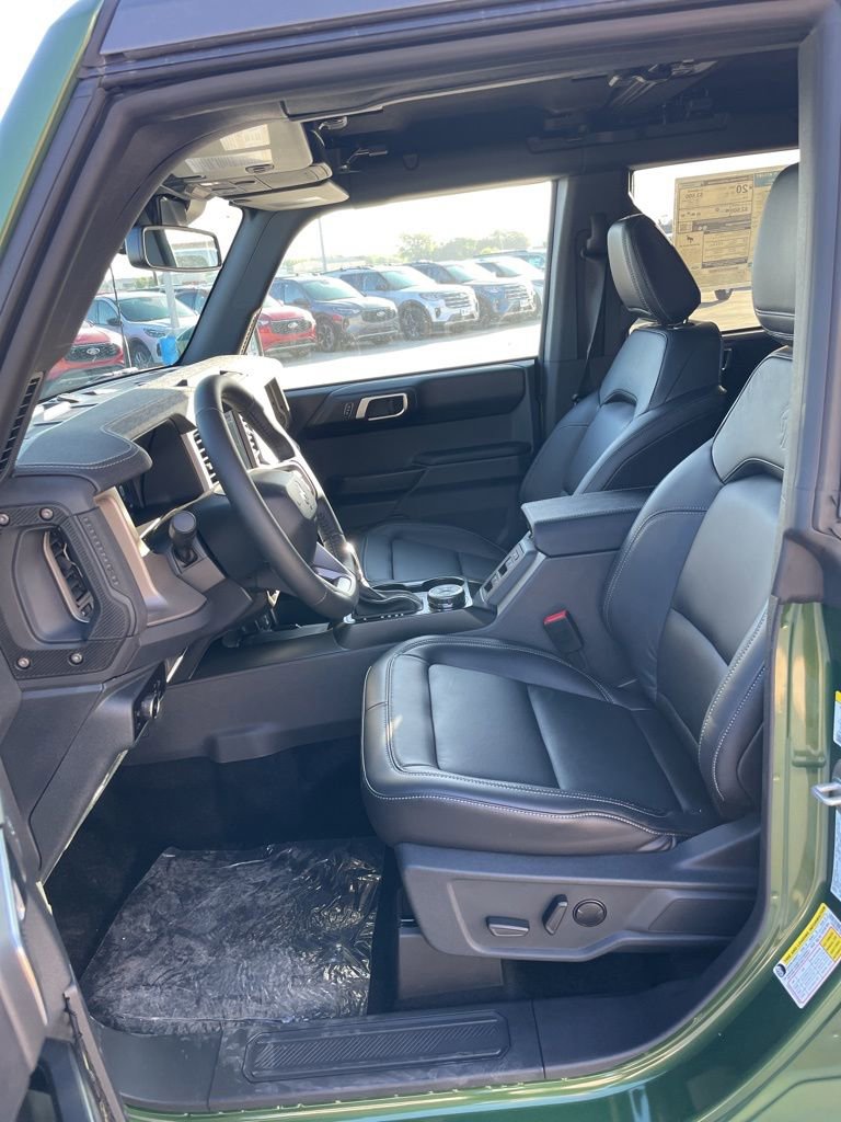 New 2025 Ford Bronco Outer Banks image 10