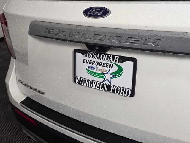 Certified 2023 Ford Explorer Platinum w/ Technology Package image 14