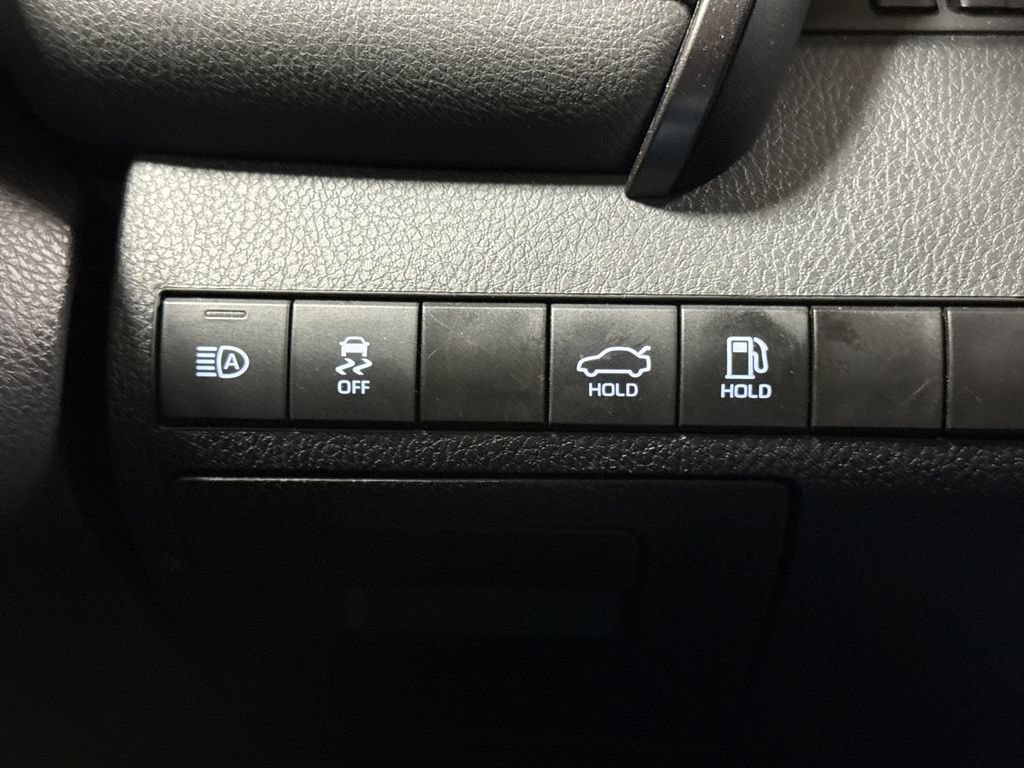 Used 2024 Toyota Camry SE FWD image 18