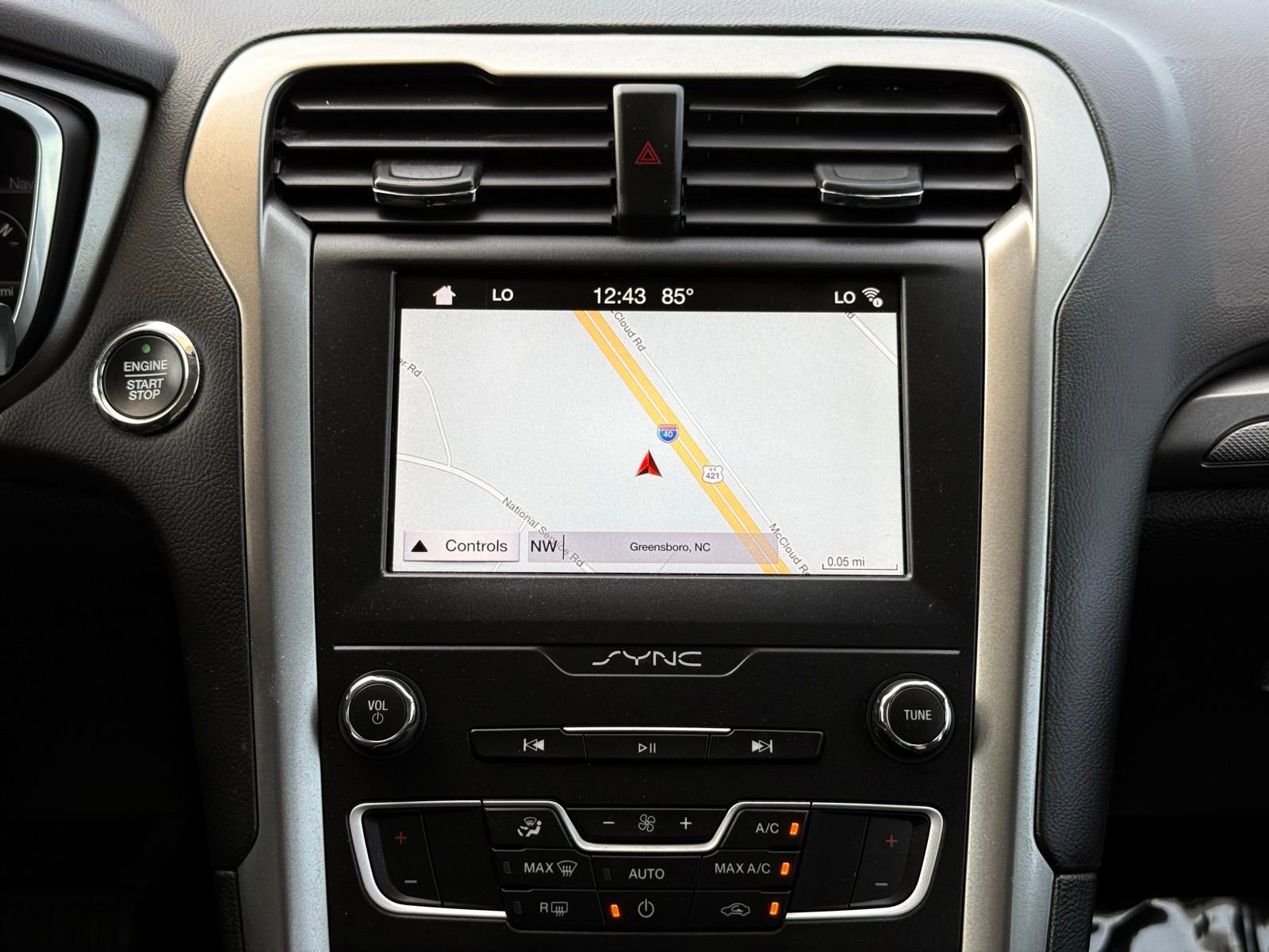 Used 2019 Ford Fusion SE FWD image 33