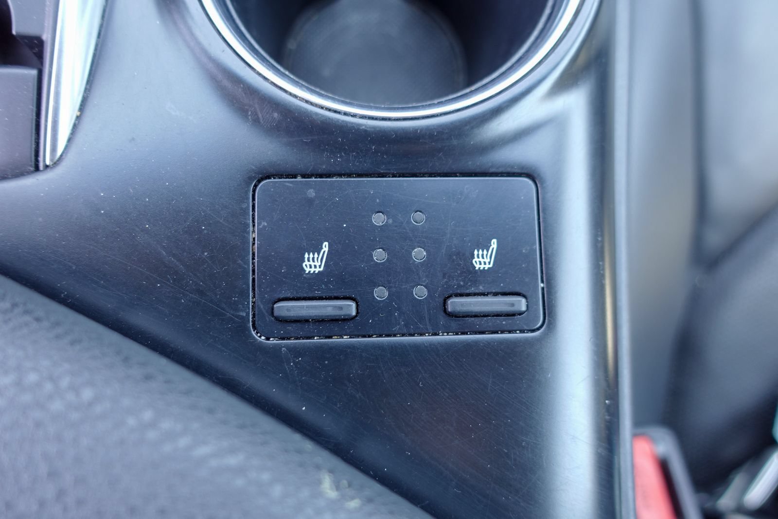 Used 2018 Toyota Camry XSE FWD image 24