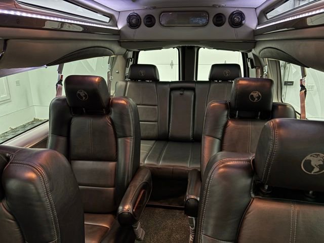 Used 2017 Chevrolet Express 2500 Extended image 41