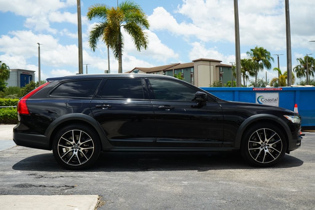 Used 2019 Volvo V90 T6 Cross Country AWD/4WD image 12