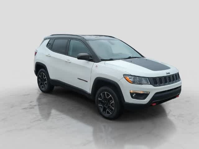 Certified 2019 Jeep Compass Trailhawk AWD/4WD image 2