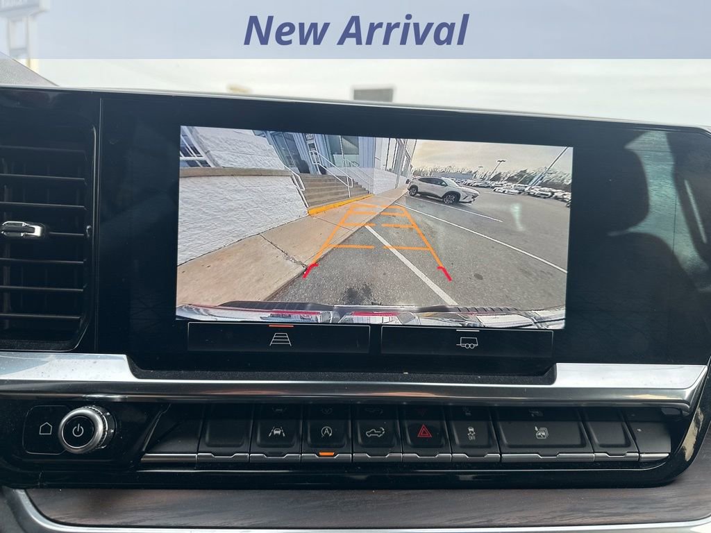 Certified 2025 GMC Sierra 1500 SLT image 12