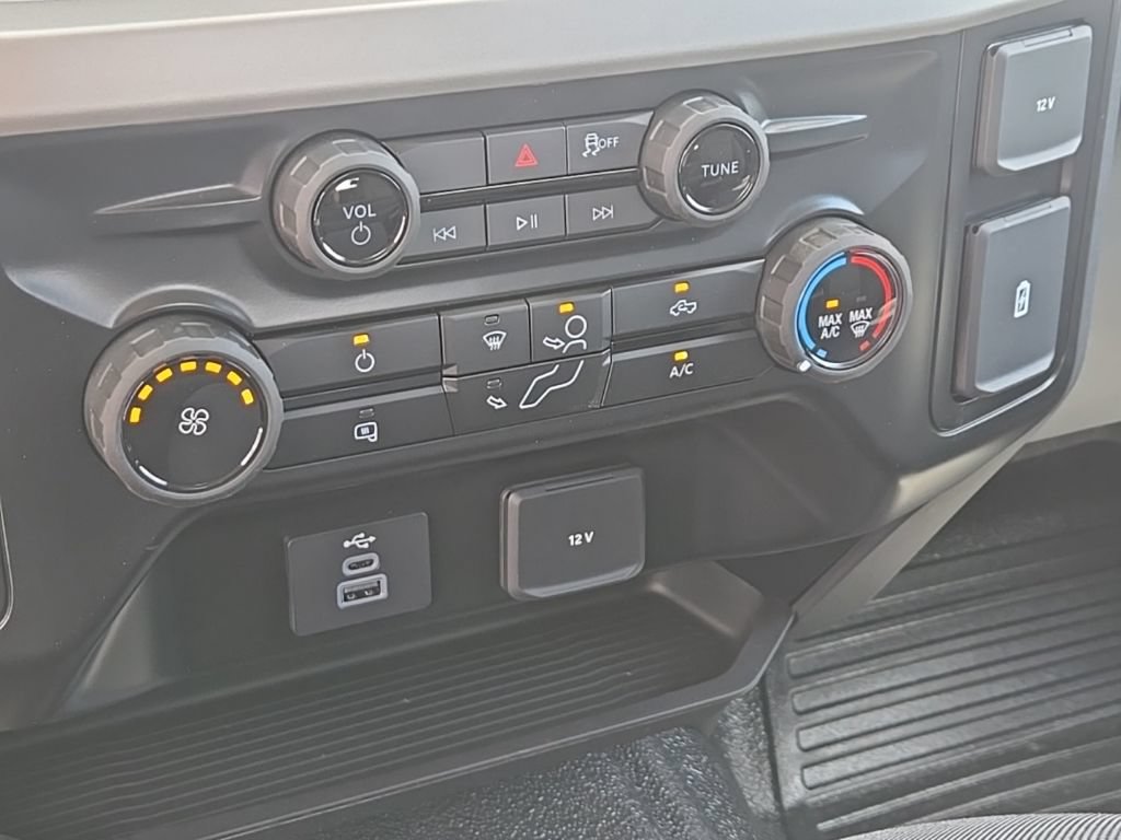 New 2026 Ford F350 XL w/ XL Driver Assist Package AWD/4WD image 28