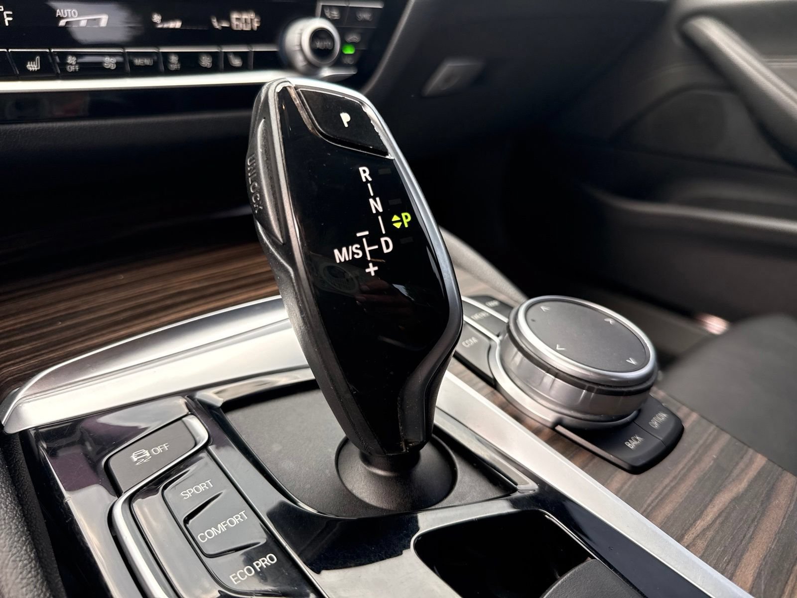 Used 2019 BMW 530i RWD image 28