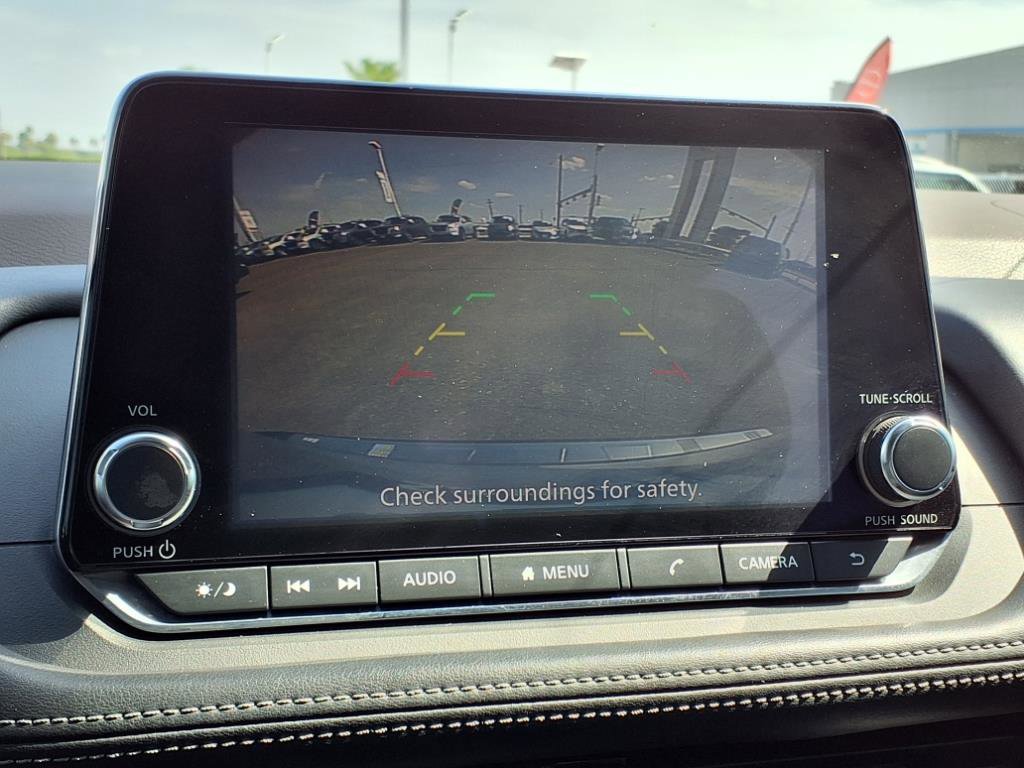 Certified 2022 Nissan Rogue SV w/ SV Premium Package image 18