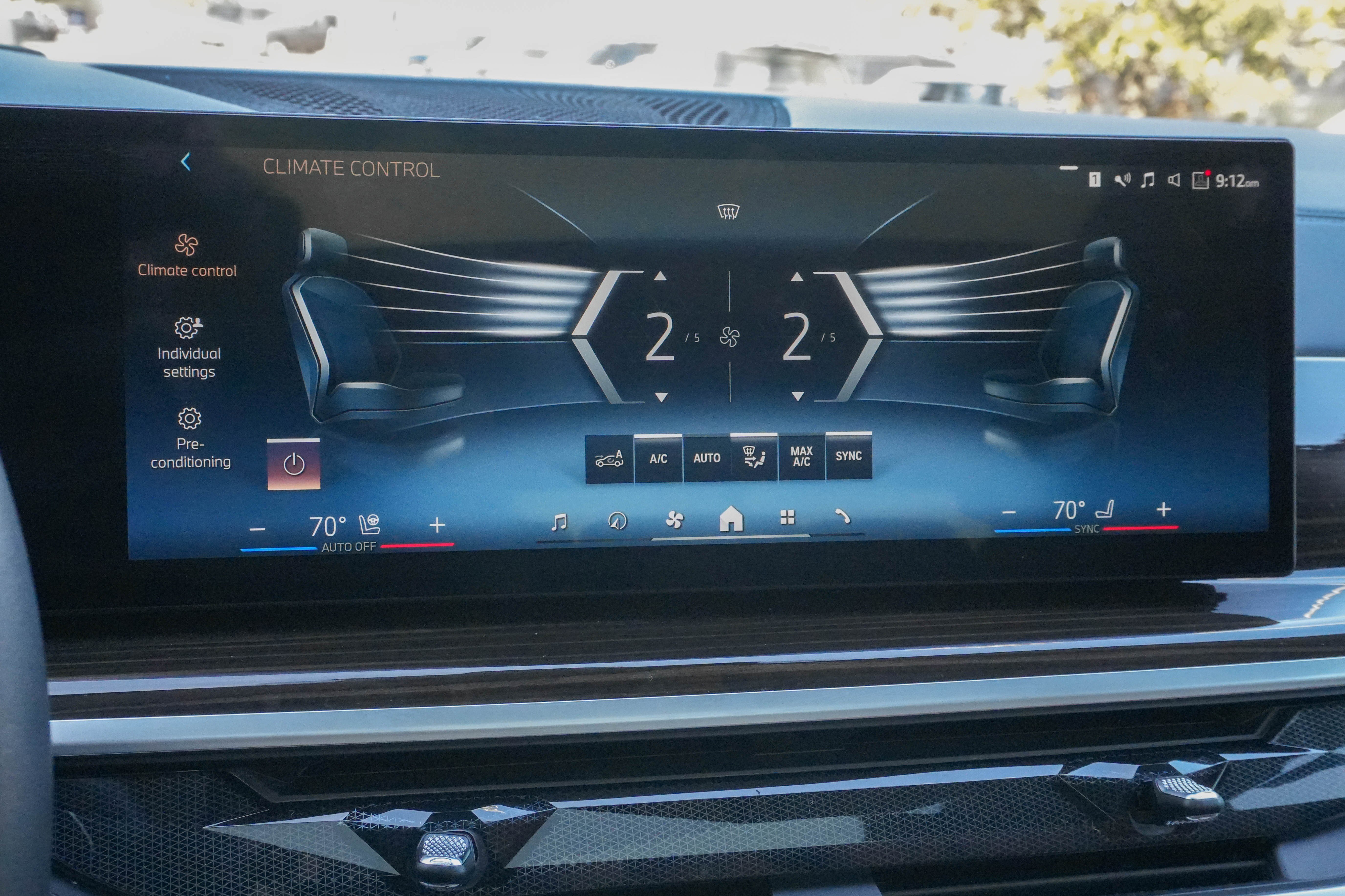 Certified 2025 BMW X7 xDrive40i image 22