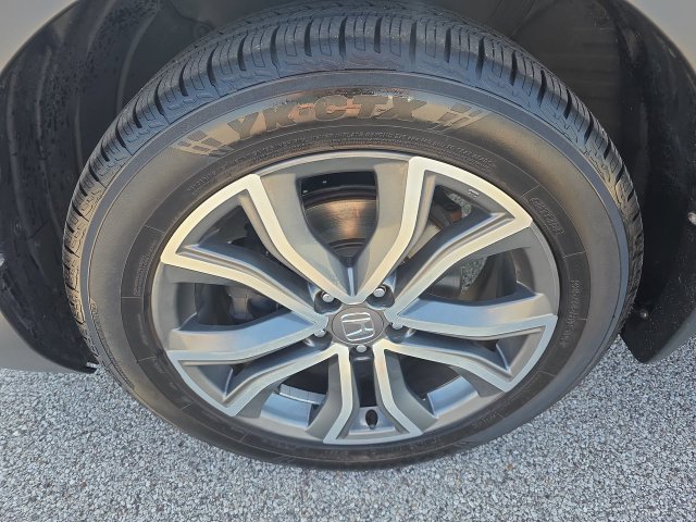Used 2020 Honda CR-V Touring image 17