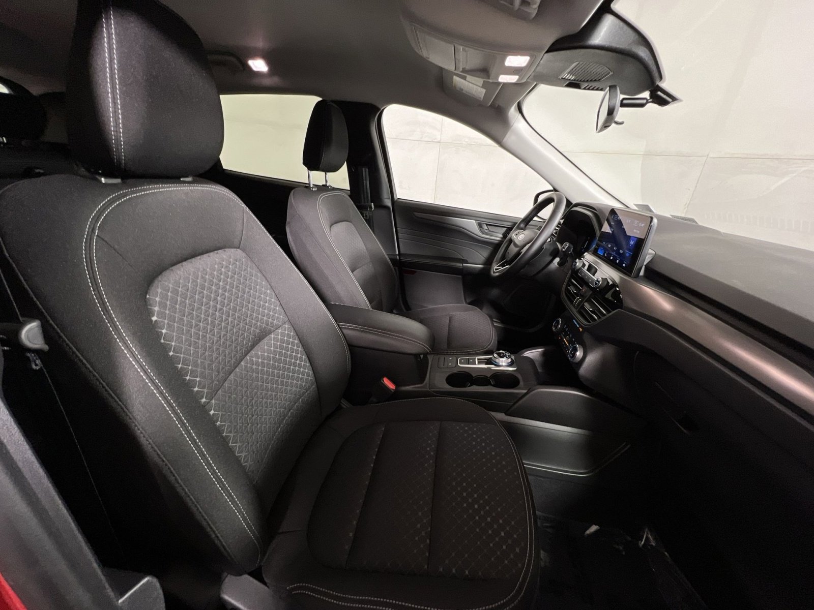 Used 2025 Ford Escape Active w/ Cold Weather Package image 25