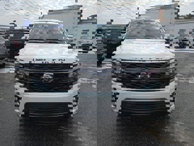 Used 2024 Ford Expedition Limited image 4