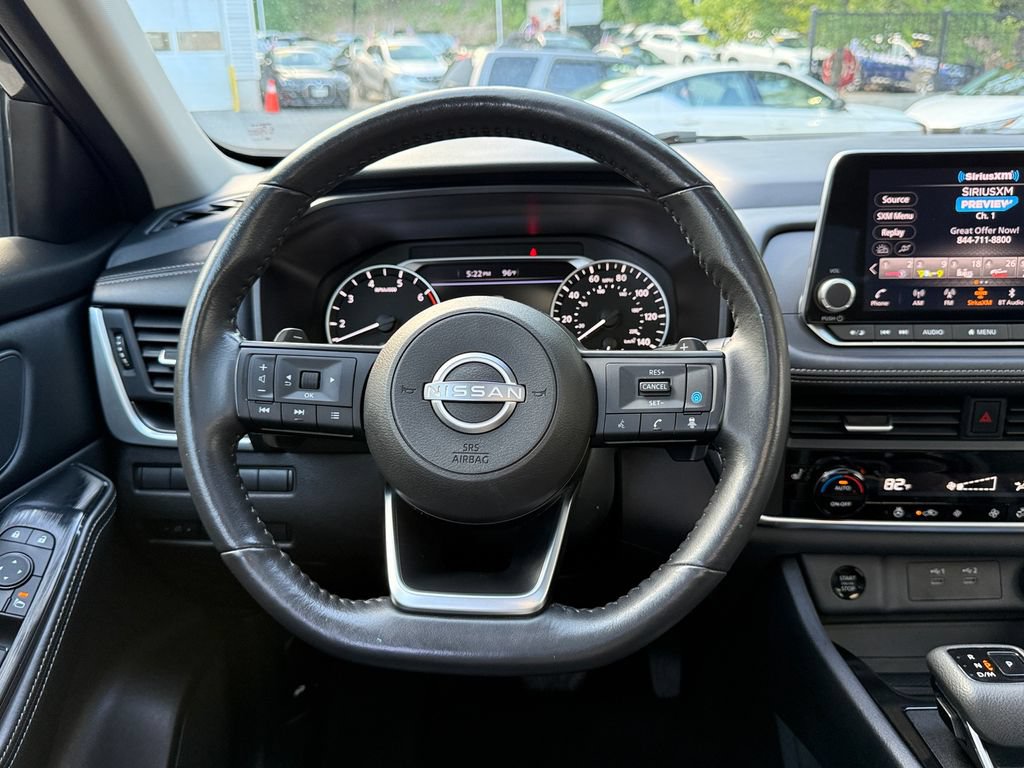 Used 2024 Nissan Rogue SV w/ SV Premium Package AWD/4WD image 15