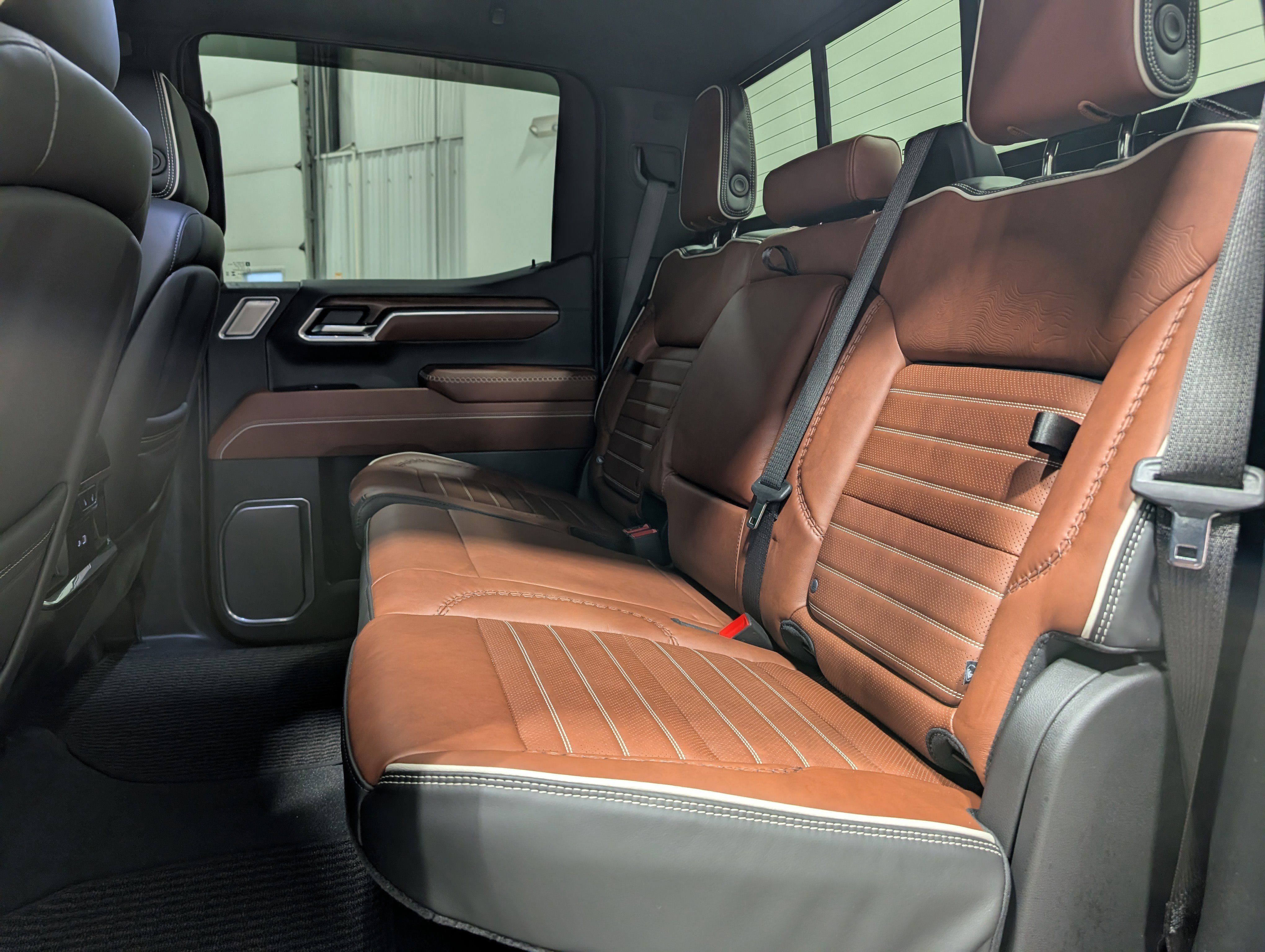 Used 2025 GMC Sierra 1500 Denali Ultimate image 18