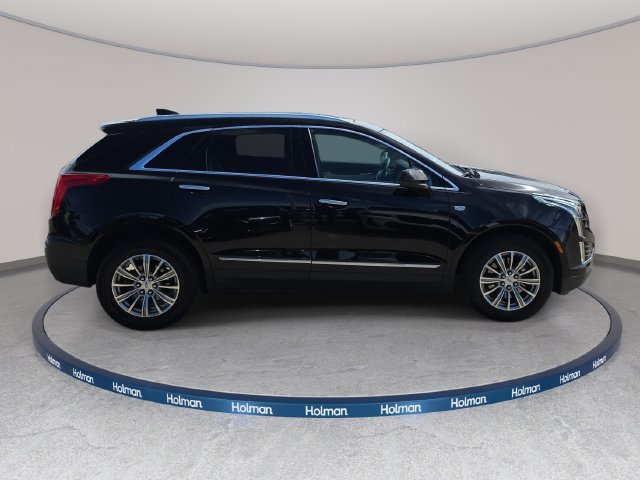Used 2017 Cadillac XT5 Luxury w/ Driver Awareness Package FWD image 5