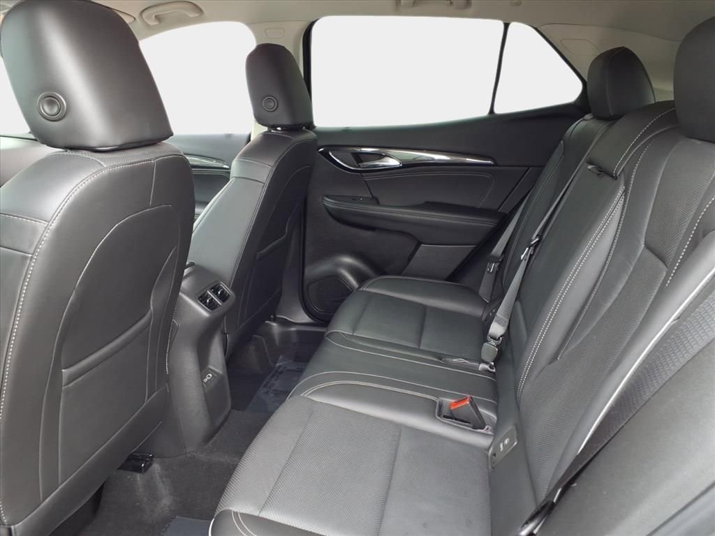 Used 2023 Buick Envision Essence image 14