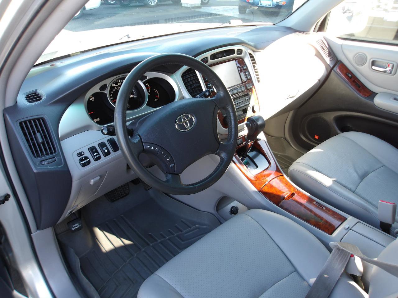 Used 2006 Toyota Highlander Limited AWD/4WD image 9