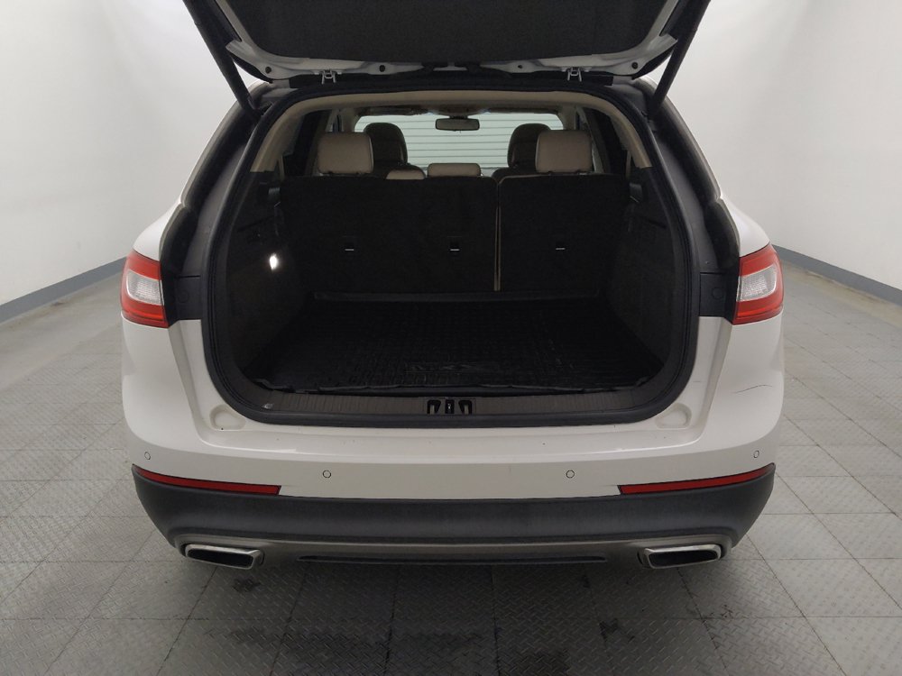 Used 2017 Lincoln MKX Reserve w/ Driver Assistance Package FWD image 29
