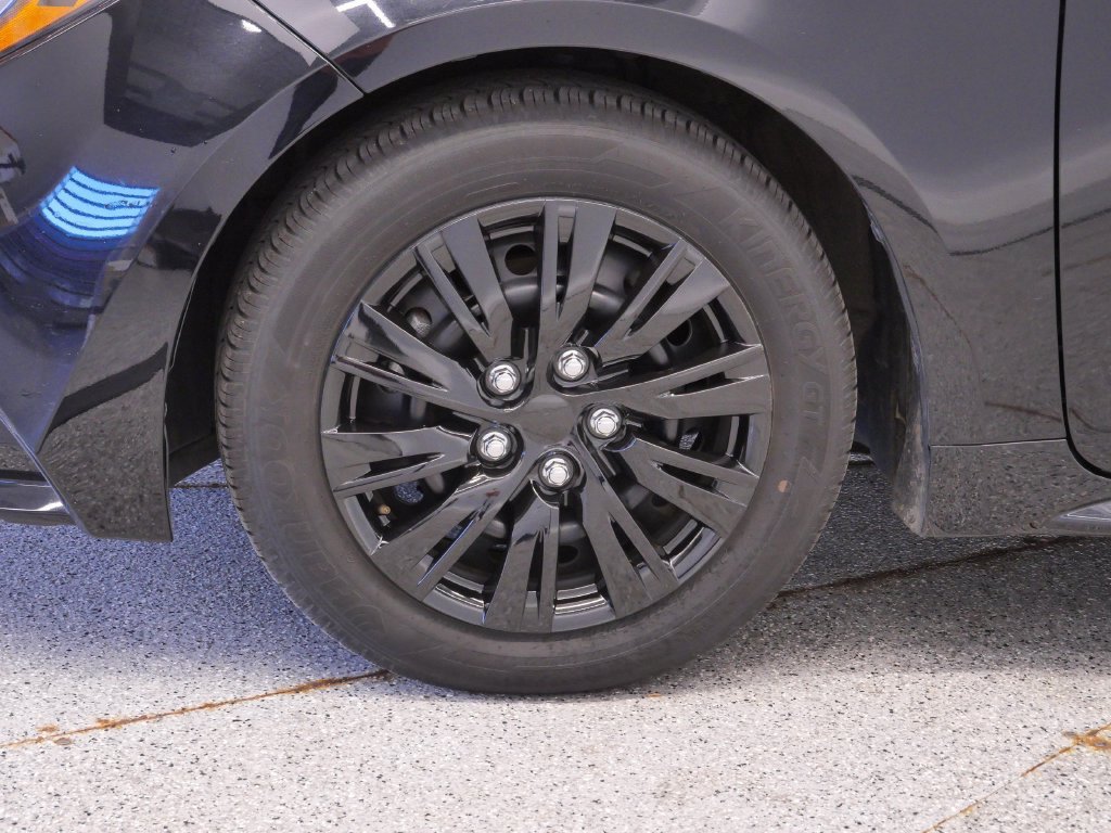 Used 2025 Toyota Corolla LE FWD image 12