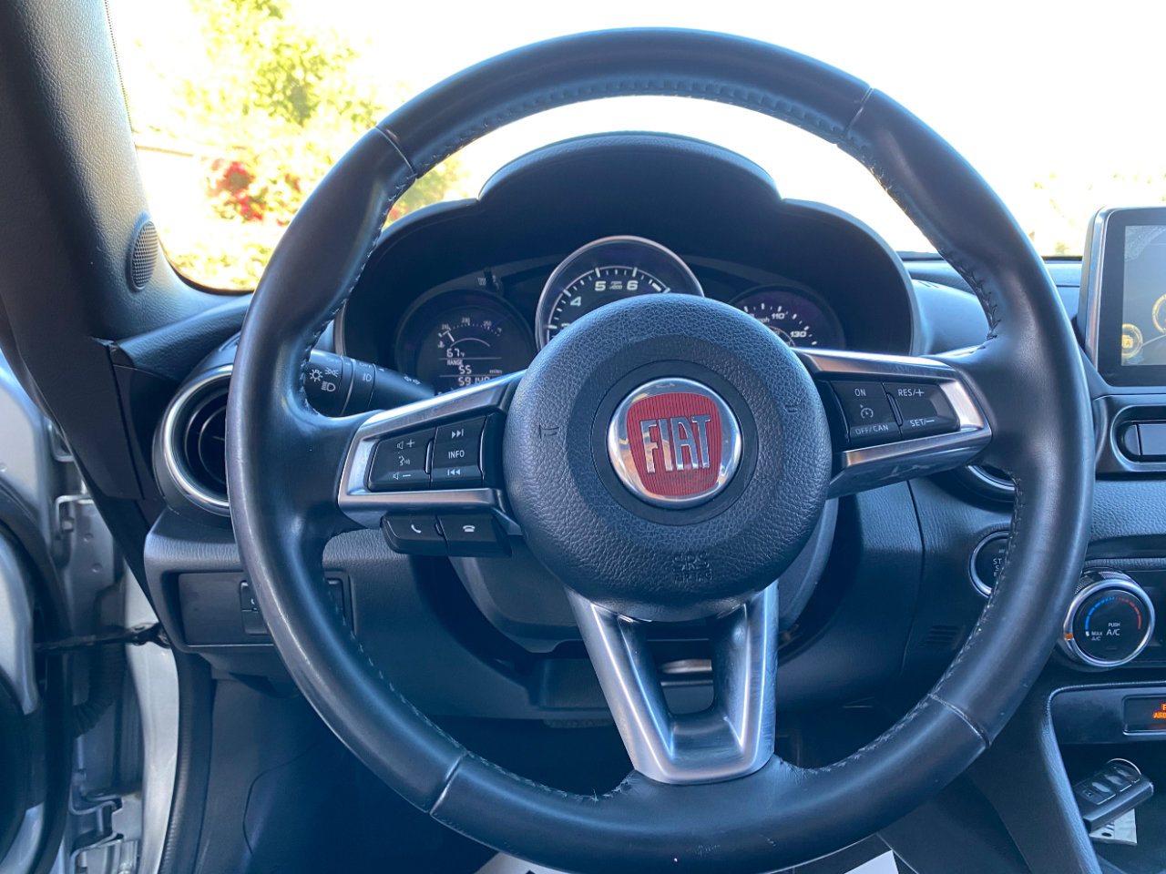 Used 2020 FIAT 124 Spider Urbana Edition Convertible *Lt image 46