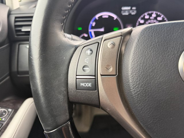 Used 2015 Lexus RX 450h AWD image 19