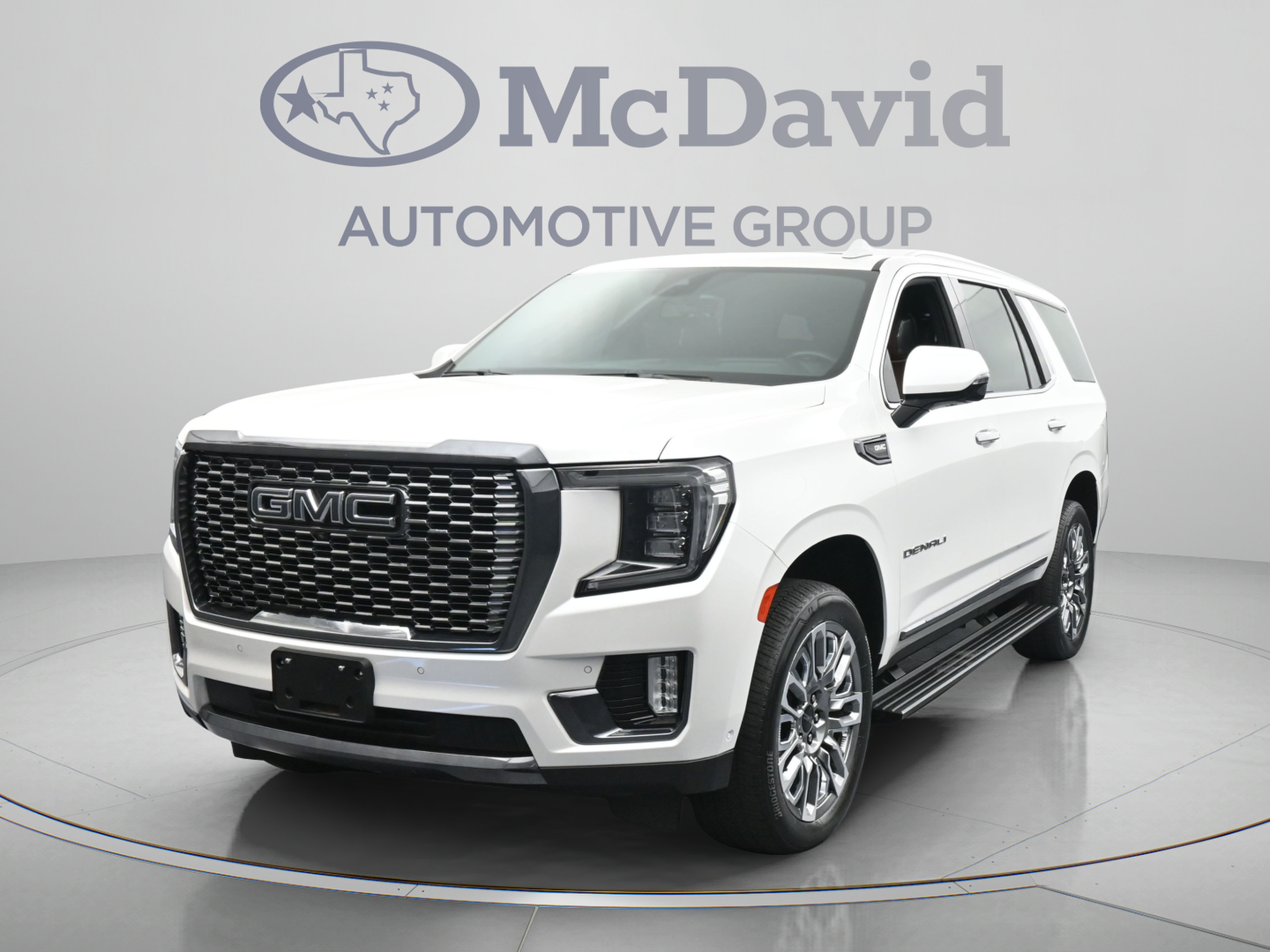 Used 2024 GMC Yukon Denali Ultimate AWD/4WD image 4