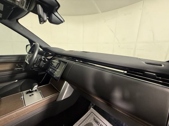Used 2025 Land Rover Range Rover SE AWD/4WD image 27