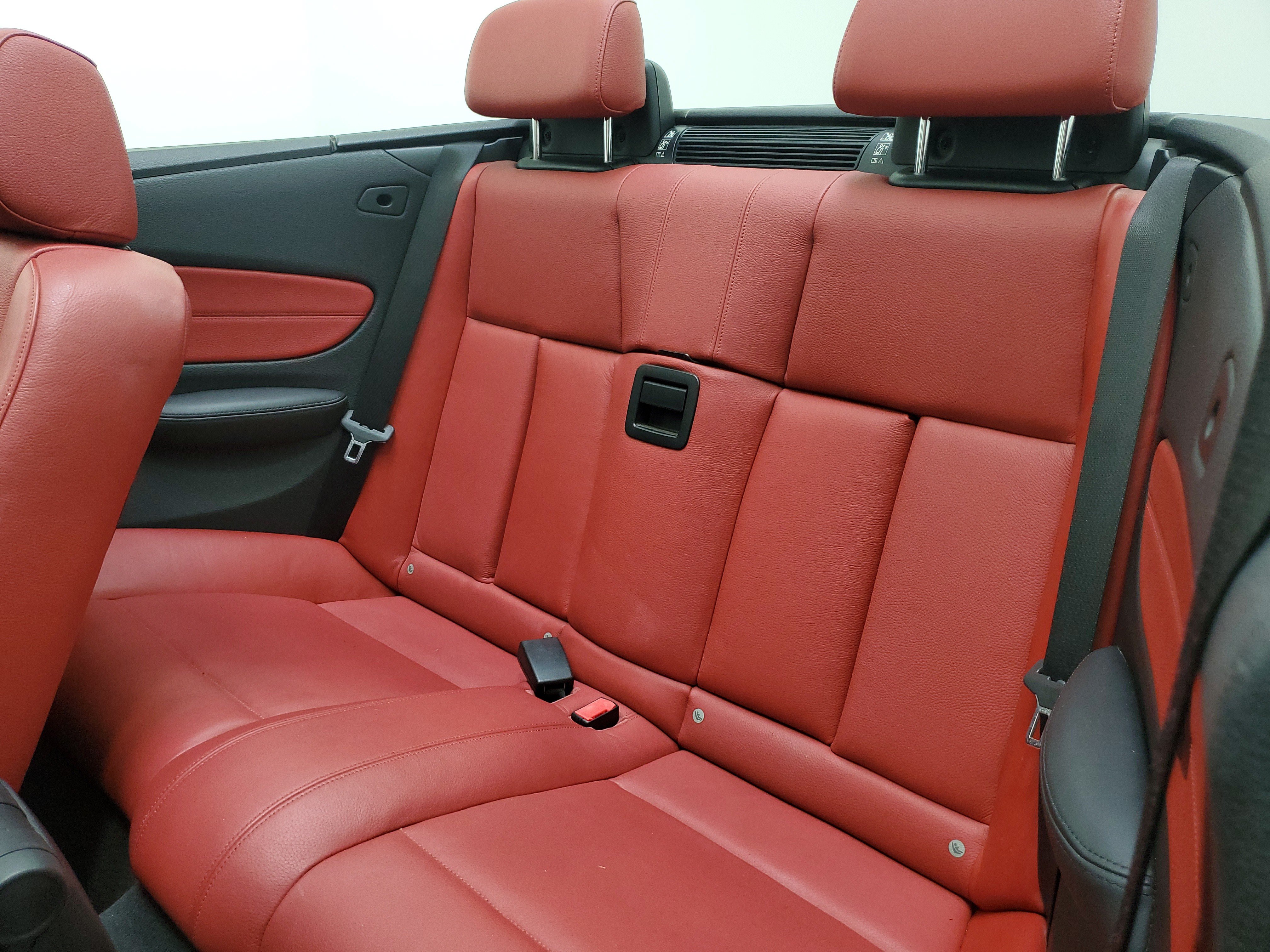 Used 2008 BMW 135i Convertible RWD image 14