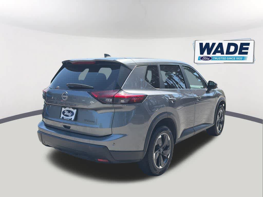 Used 2024 Nissan Rogue SV AWD/4WD image 5