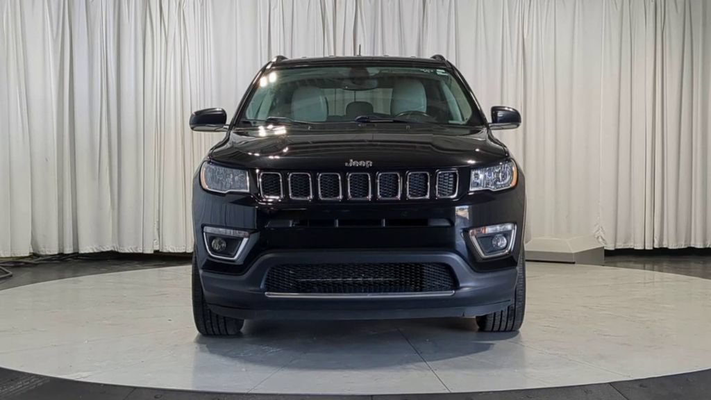 Used 2020 Jeep Compass Limited AWD/4WD image 4