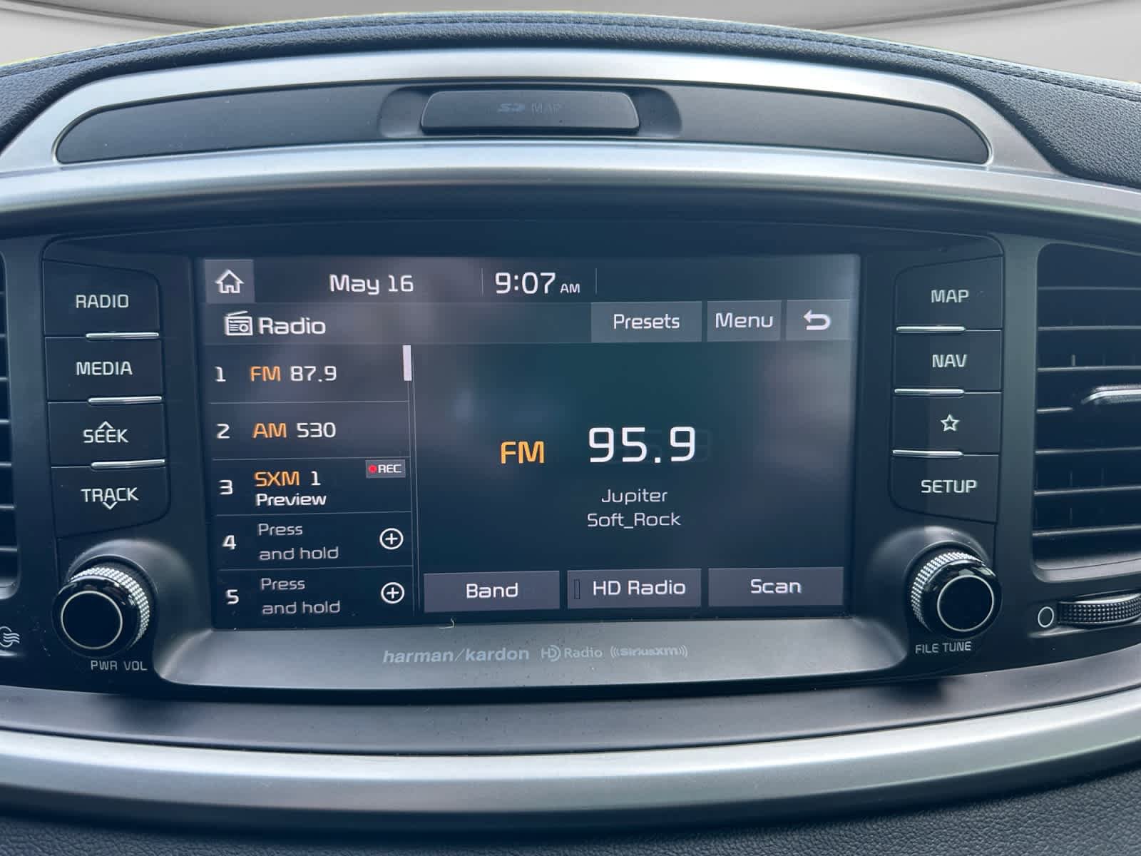Used 2019 Kia Sorento EX w/ EX Touring Package FWD image 27
