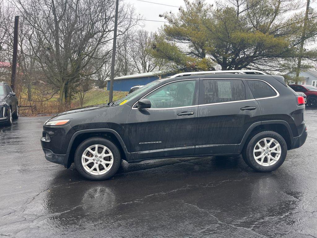 Used 2014 Jeep Cherokee Latitude video 2