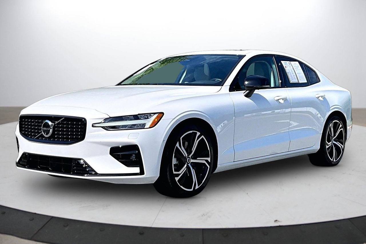 Used 2024 Volvo S60 B5 Plus w/ Climate Package image 4