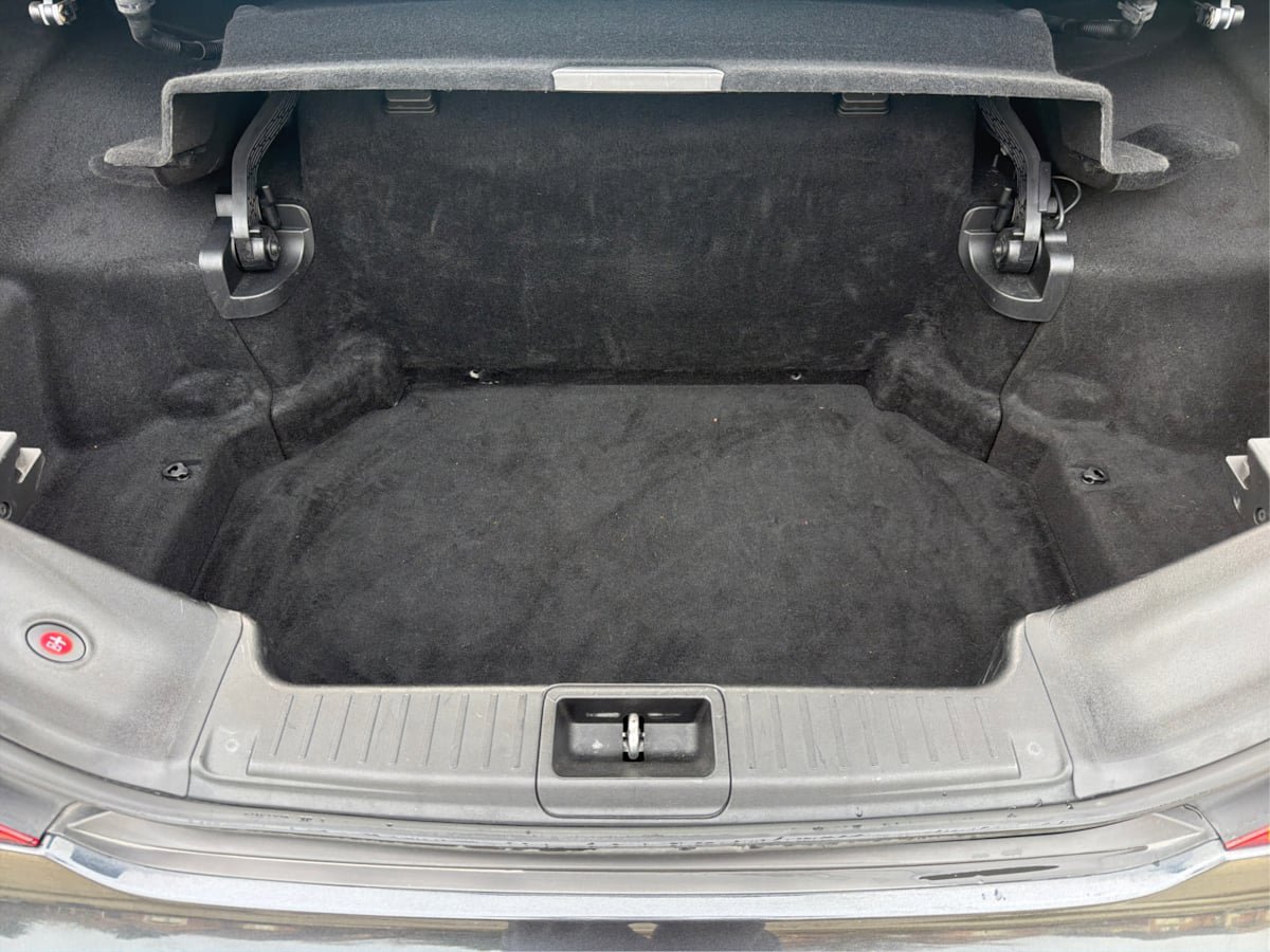 Used 2017 Mercedes-Benz SL 550 image 11