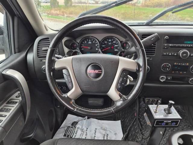 Used 2010 GMC Sierra 2500 SLE w/ SLE Preferred Package image 17